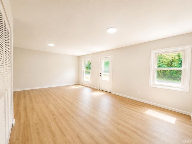 1318 W Darden Road, South Bend, IN 46628