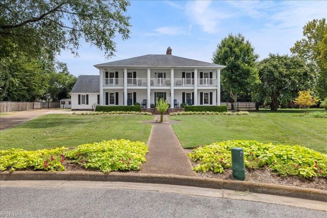 1904 Thomas Bishop CT, Virginia Beach, VA 23454