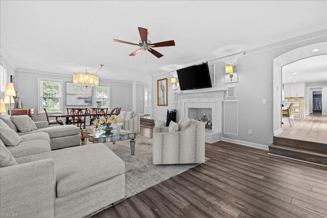 1904 Thomas Bishop CT, Virginia Beach, VA 23454