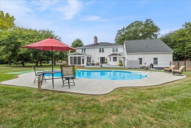 1904 Thomas Bishop CT, Virginia Beach, VA 23454
