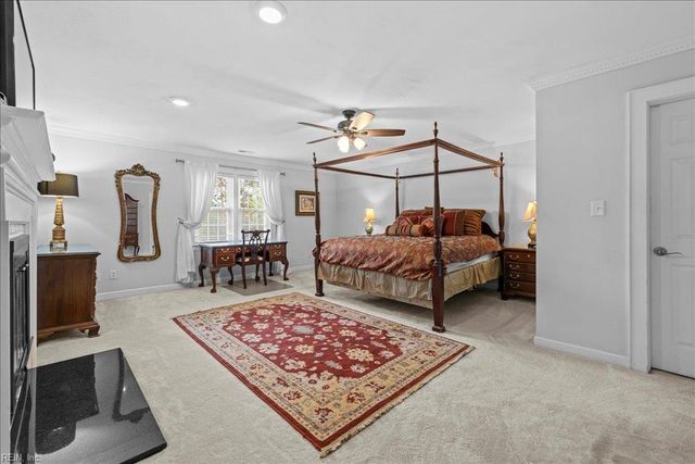 1904 Thomas Bishop CT, Virginia Beach, VA 23454