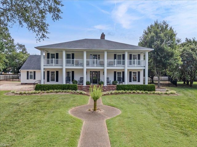 1904 Thomas Bishop CT, Virginia Beach, VA 23454