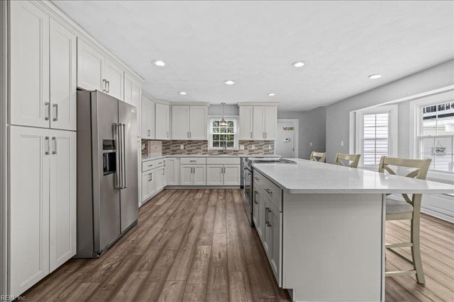 1904 Thomas Bishop CT, Virginia Beach, VA 23454
