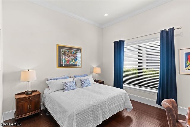 2234 Aberdeen CT, Naples, FL 34105