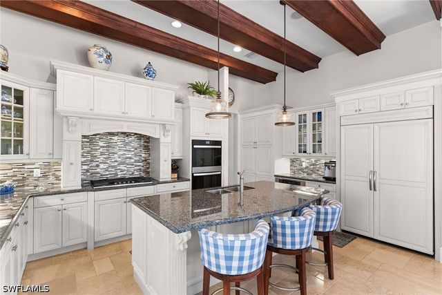 2234 Aberdeen CT, Naples, FL 34105