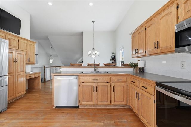 1001 N 2nd Street E, Louisburg, KS 66053