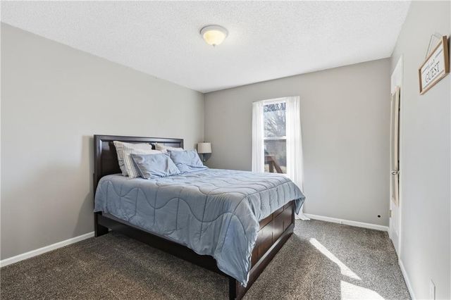 1001 N 2nd Street E, Louisburg, KS 66053