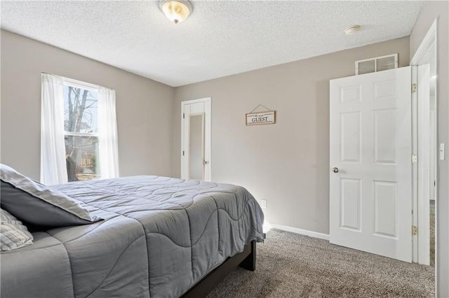 1001 N 2nd Street E, Louisburg, KS 66053