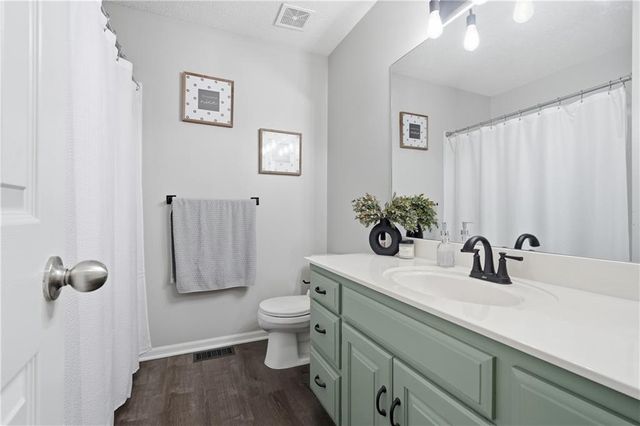 1001 N 2nd Street E, Louisburg, KS 66053