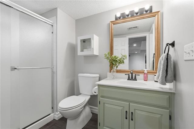 1001 N 2nd Street E, Louisburg, KS 66053