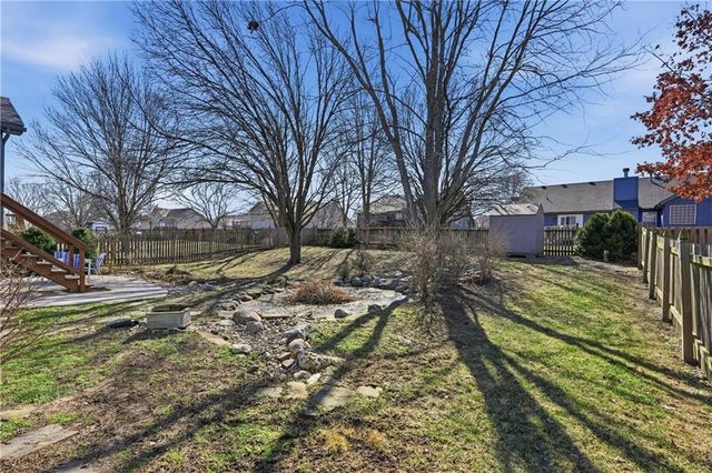 1001 N 2nd Street E, Louisburg, KS 66053