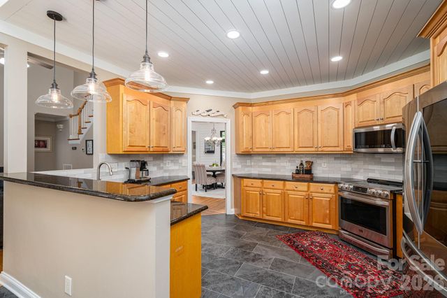 5029 Graystone Estates Drive, Belmont, NC 28012