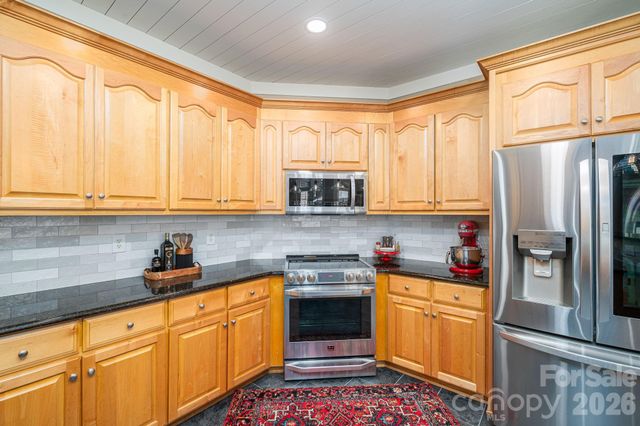 5029 Graystone Estates Drive, Belmont, NC 28012