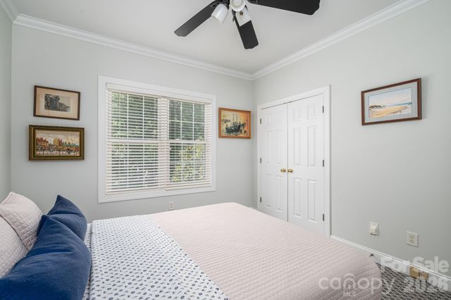 5029 Graystone Estates Drive, Belmont, NC 28012
