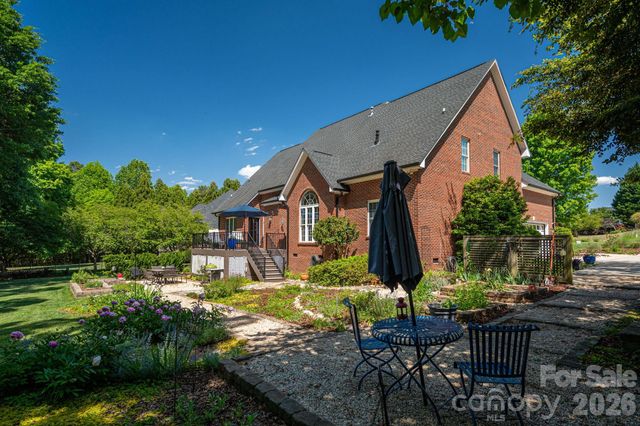 5029 Graystone Estates Drive, Belmont, NC 28012