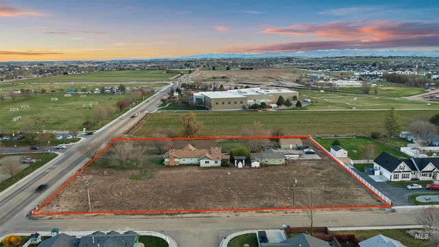 3514 S Indiana Ave, Caldwell, ID 83605