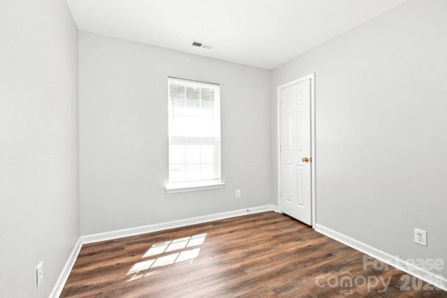 5731 Laborde Avenue, Charlotte, NC 28269