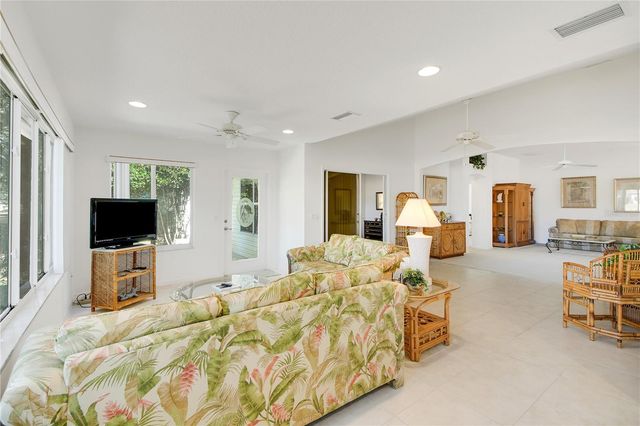 1059 SOLEDAD WAY, The Villages, FL 32159