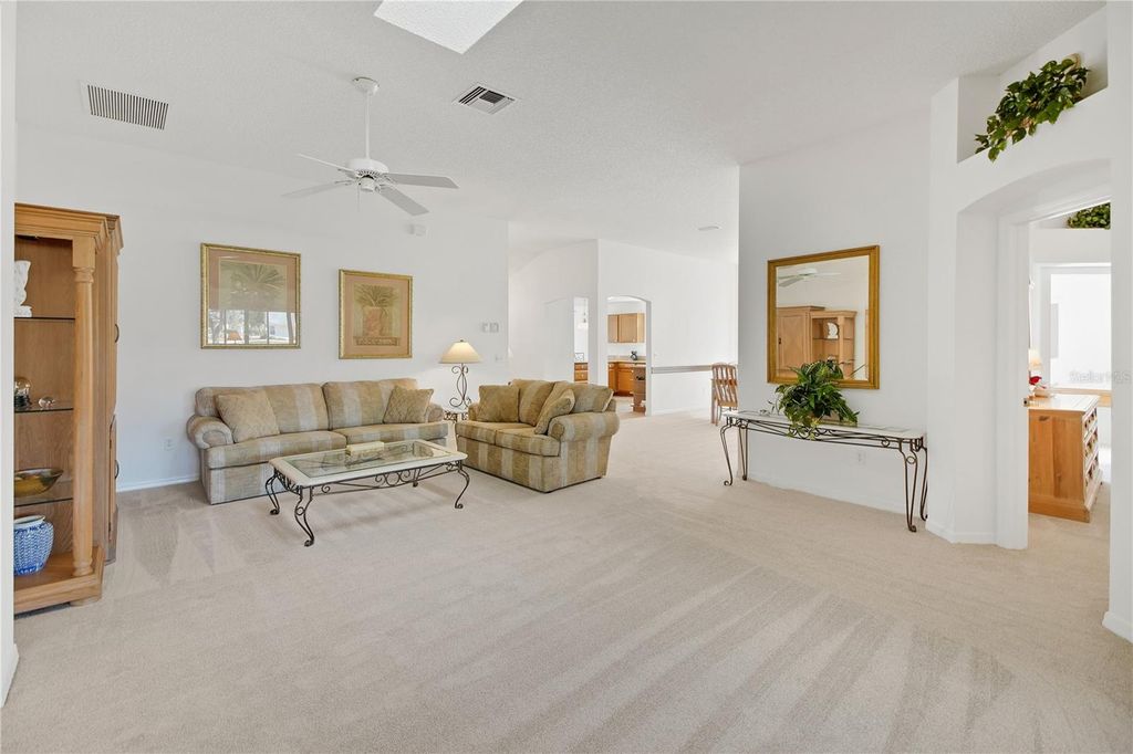 Image 25 of property listing at 1059 SOLEDAD WAY, The Villages, FL 32159