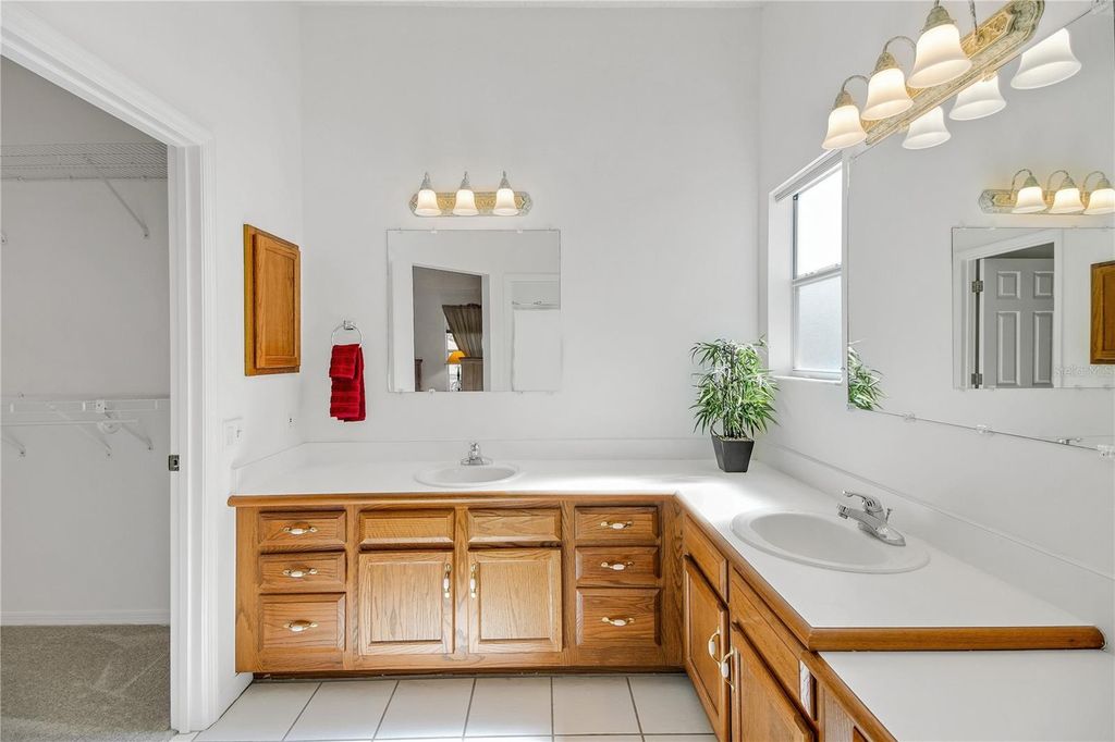 Image 29 of property listing at 1059 SOLEDAD WAY, The Villages, FL 32159