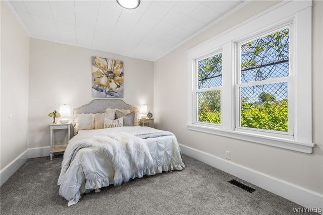 43 Regent Street, Buffalo, NY 14206