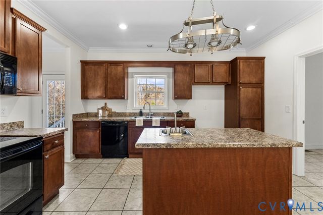 228 Hidden Springs Ln, Aylett, VA 23009