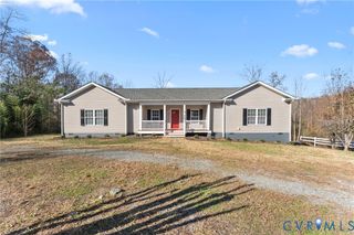 228 Hidden Springs Ln, Aylett, VA 23009