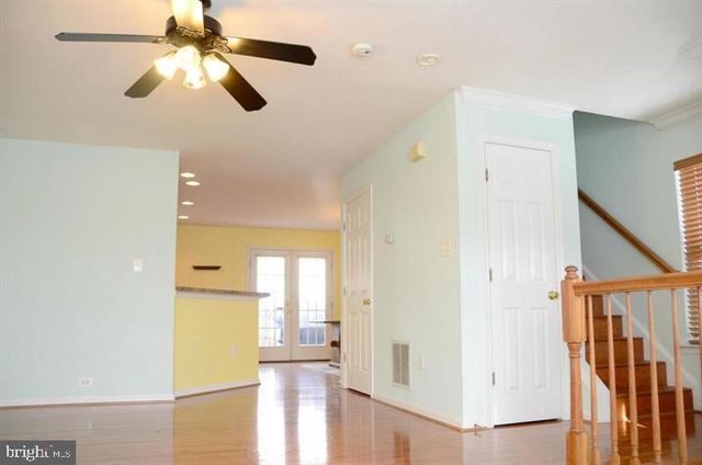 14337 LEGEND GLEN CT, Gainesville, VA 20155