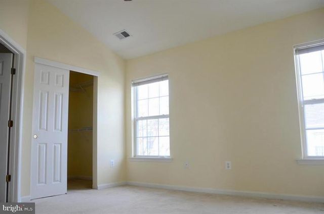 14337 LEGEND GLEN CT, Gainesville, VA 20155