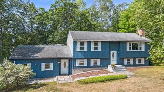 10 Great Hill Drive, Newmarket, NH 03857