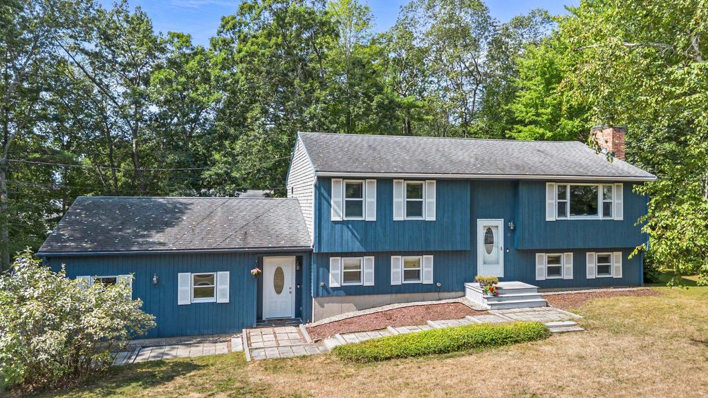 10 Great Hill Drive, Newmarket, NH 03857
