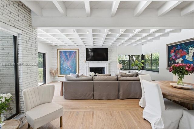 7240 Sunset Drive, Miami, FL 33143