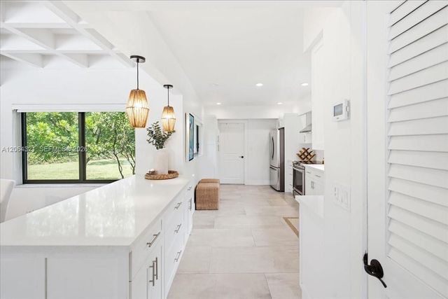 7240 Sunset Drive, Miami, FL 33143
