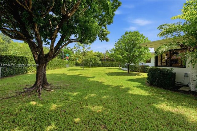 7240 Sunset Drive, Miami, FL 33143