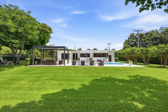 7240 Sunset Drive, Miami, FL 33143