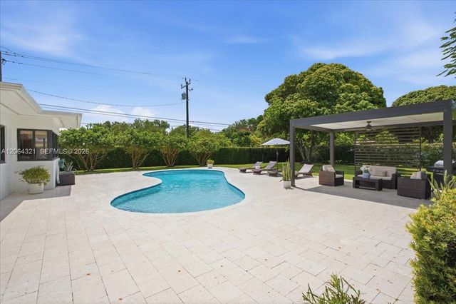 7240 Sunset Drive, Miami, FL 33143