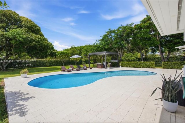 7240 Sunset Drive, Miami, FL 33143