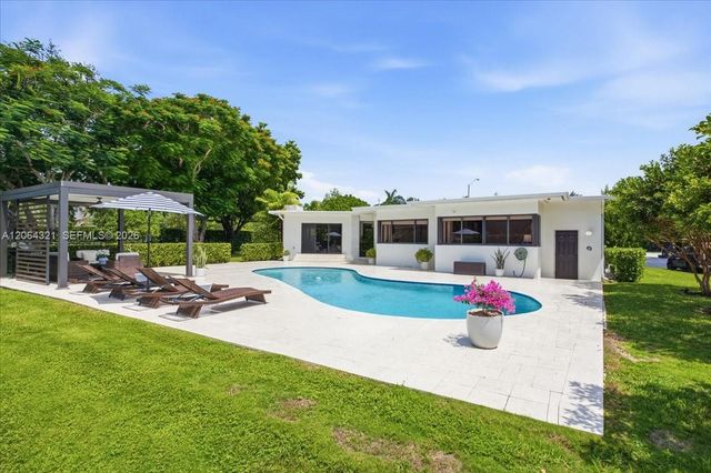 7240 Sunset Drive, Miami, FL 33143