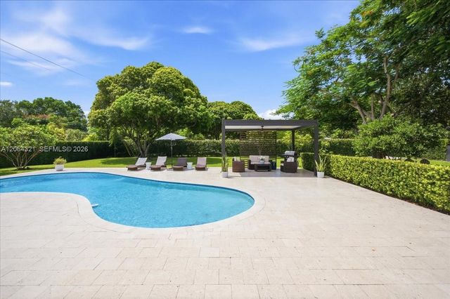 7240 Sunset Drive, Miami, FL 33143