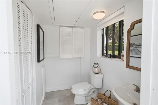 7240 Sunset Drive, Miami, FL 33143