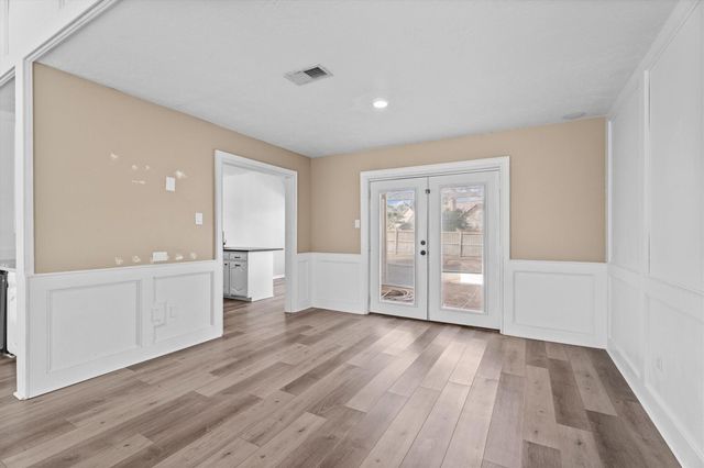 8708 Greenleaf Drive, College Station, TX 77845