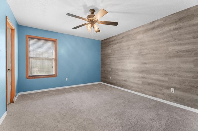 8708 Greenleaf Drive, College Station, TX 77845