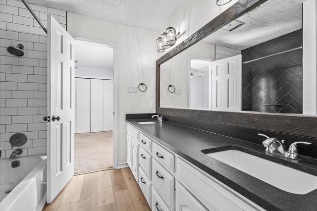 8708 Greenleaf Drive, College Station, TX 77845
