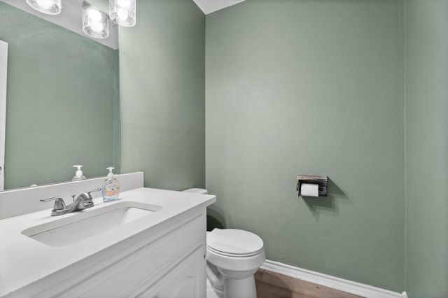 8708 Greenleaf Drive, College Station, TX 77845