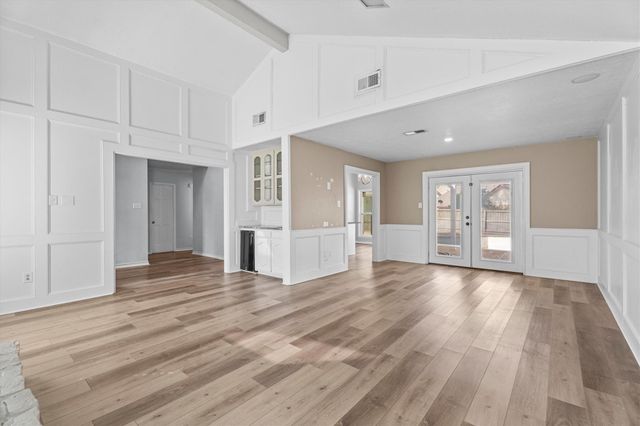 8708 Greenleaf Drive, College Station, TX 77845