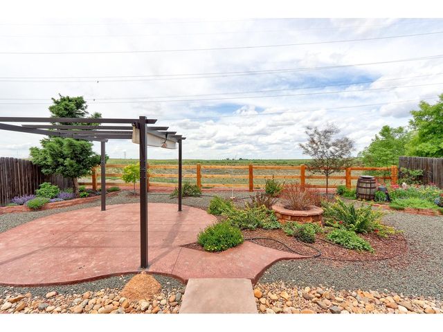 828 Lonewolf Cir, Brighton, CO 80603