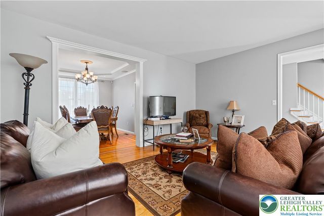 2305 Aberdeen Way, Lower Macungie Twp, PA 18062
