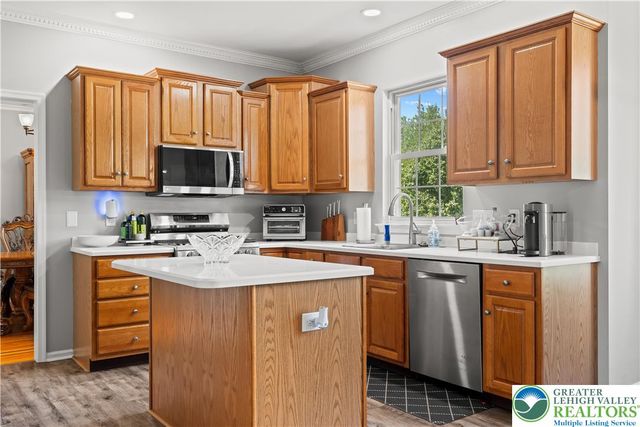2305 Aberdeen Way, Lower Macungie Twp, PA 18062