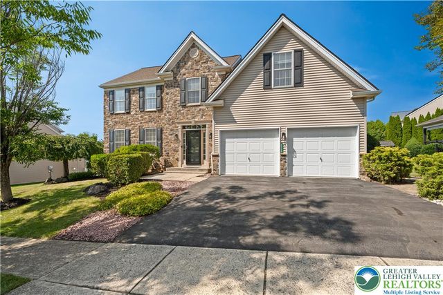 2305 Aberdeen Way, Lower Macungie Twp, PA 18062