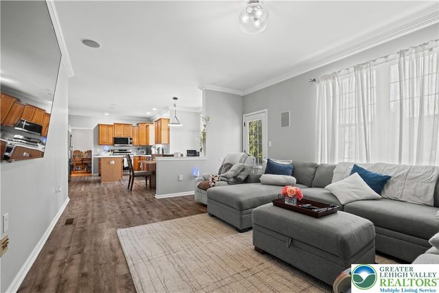2305 Aberdeen Way, Lower Macungie Twp, PA 18062
